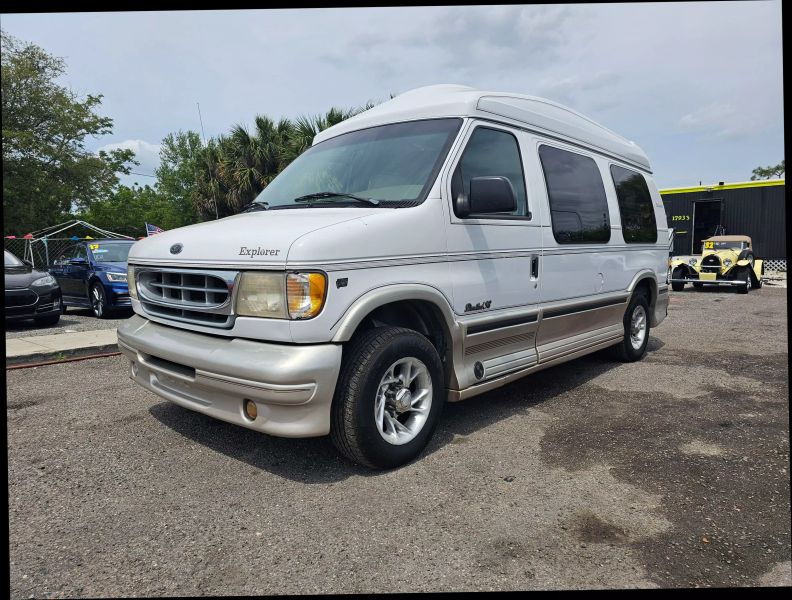 2000 Ford Van