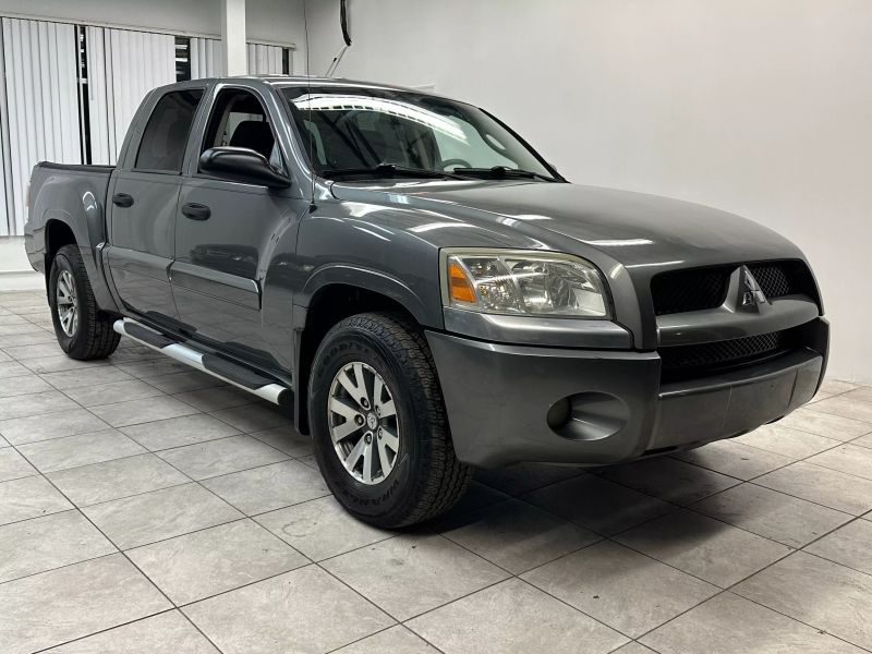 2007 Mitsubishi Raider LS