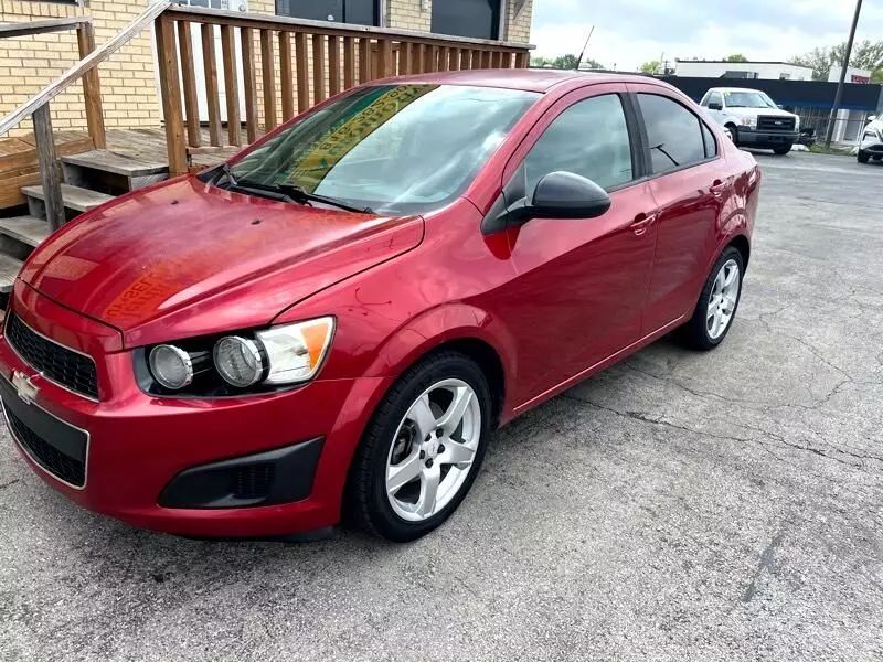 2014 Chevrolet Sonic LS Manual