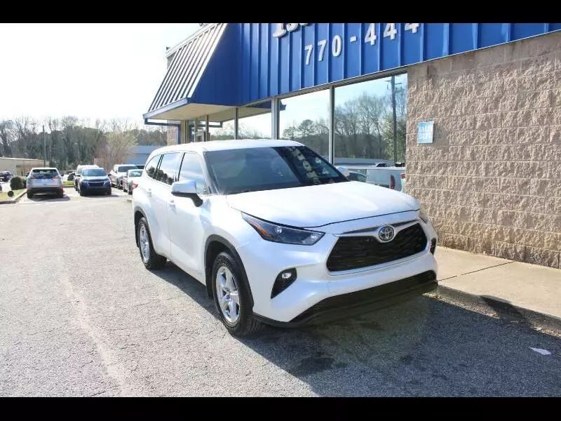 2022 Toyota Highlander Hybrid LE