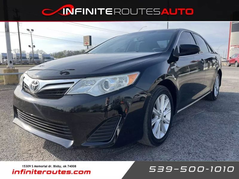 2014 Toyota Camry Hybrid XLE