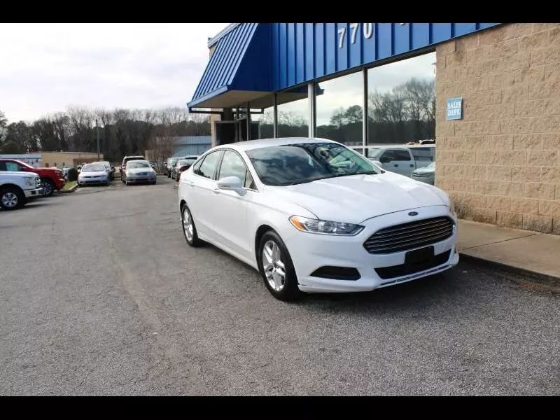 2016 Ford Fusion SE