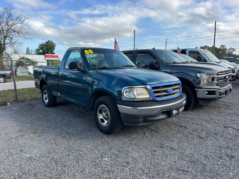 2000 Ford F-150 Base