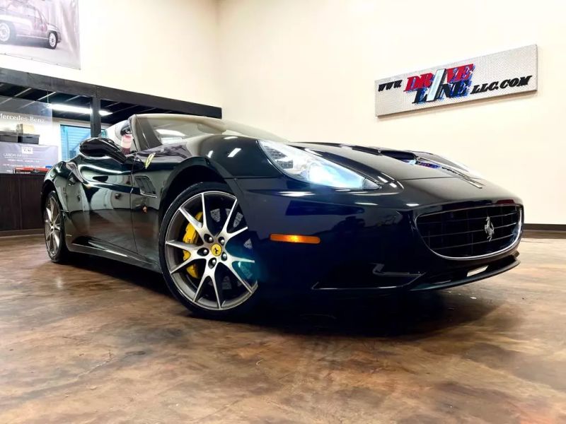 2010 Ferrari California Base