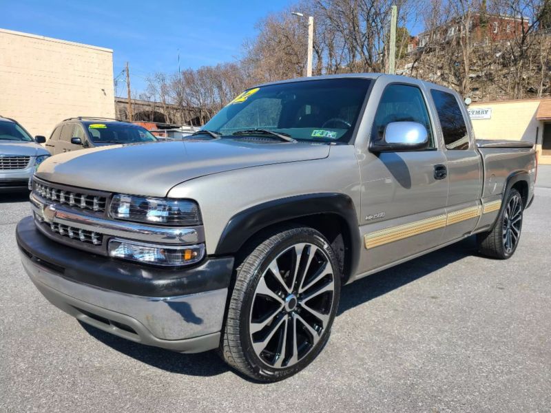 2002 Chevrolet Silverado 1500 Base