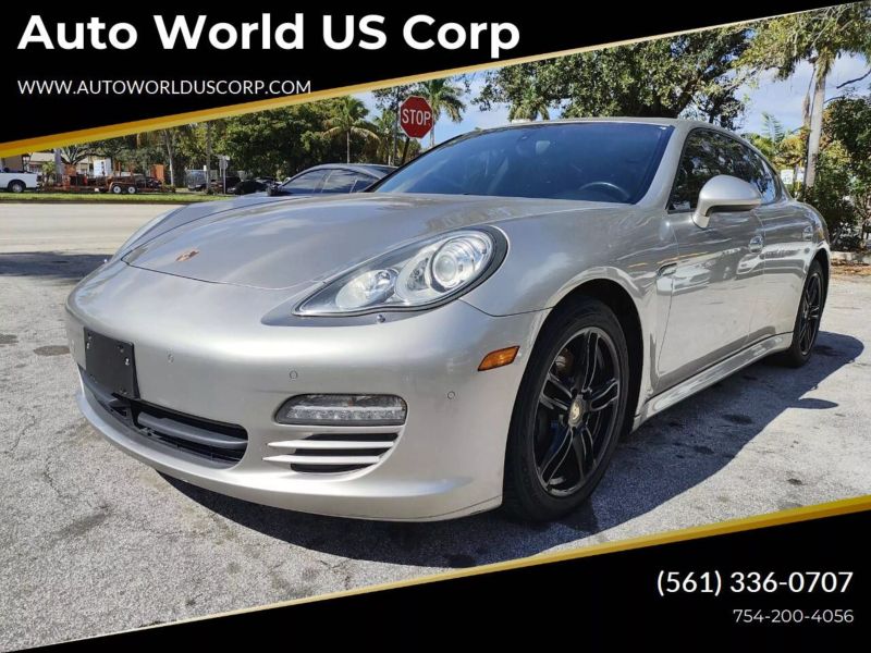 2013 Porsche Panamera 4