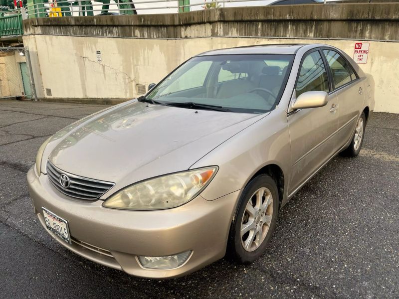 2005 Toyota Camry XLE