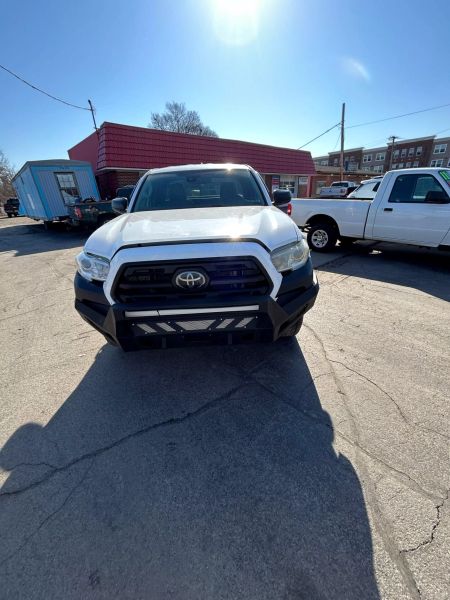 2018 Toyota Tacoma SR