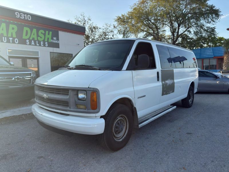 2002 Chevrolet Express Base