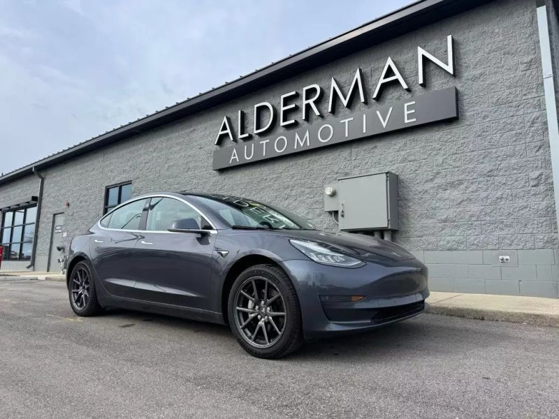 2019 Tesla Model 3 Standard Range Plus