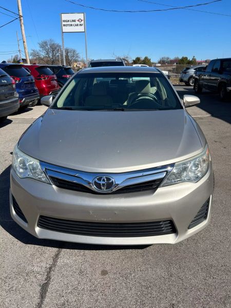 2013 Toyota Camry LE
