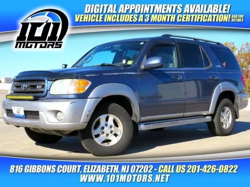 2004 Toyota Sequoia SR5
