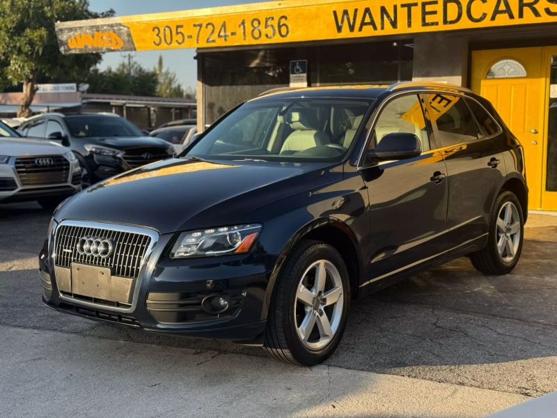 2011 Audi Q5 2.0T quattro Premium Plus