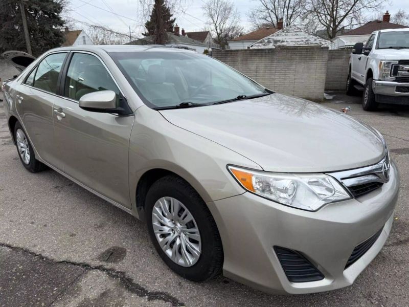 2014 Toyota Camry LE
