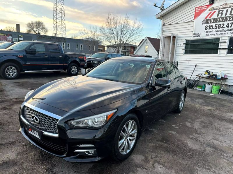 2015 Infiniti Q50 Premium