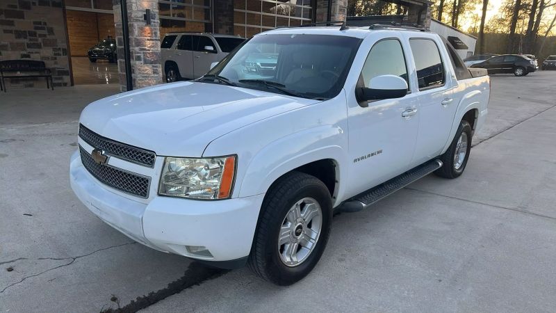 2011 Chevrolet Avalanche LT