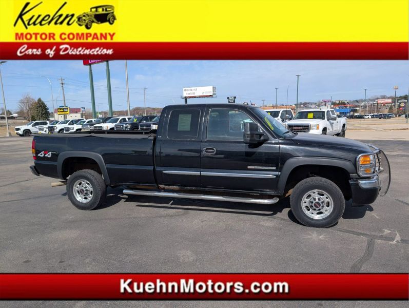 2005 GMC Sierra 2500HD Base