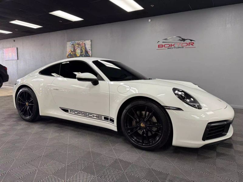 2020 Porsche 911 Carrera