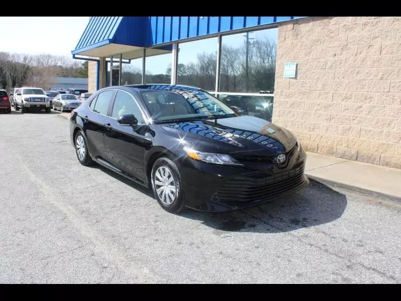 2020 Toyota Camry Hybrid LE