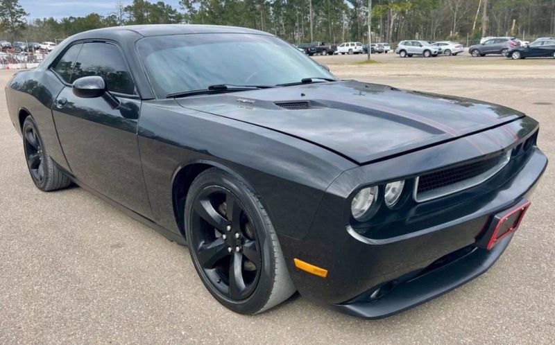 2013 Dodge Challenger R/T Plus