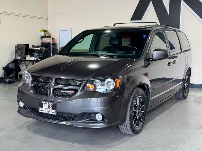 2016 Dodge Grand Caravan R/T