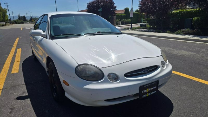 1998 Ford Taurus LX