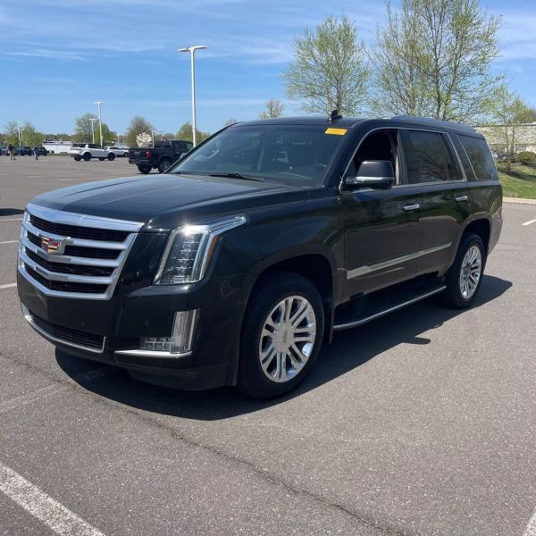 2018 Cadillac Escalade Standard