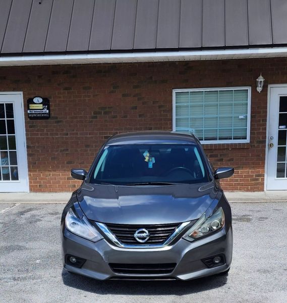 2016 Nissan Altima 2.5 SR