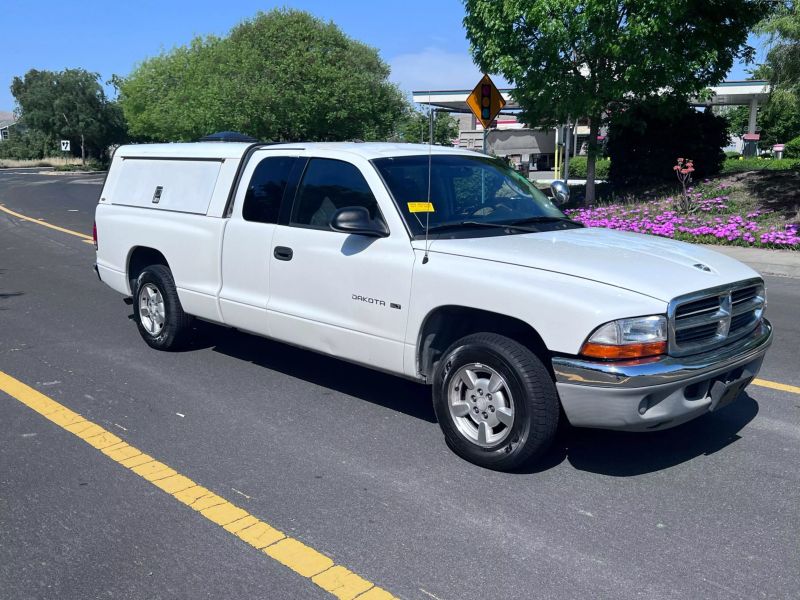 2001 Dodge Dakota Base