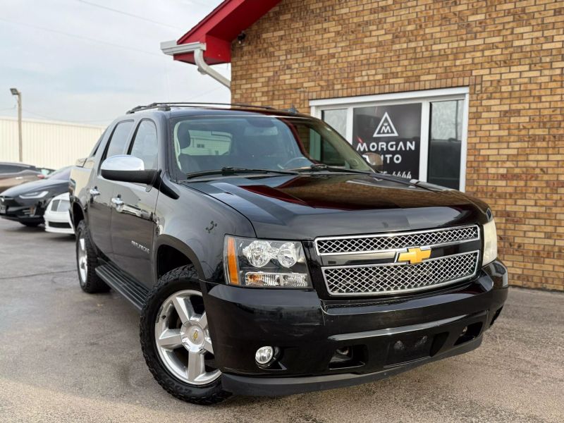 2011 Chevrolet Avalanche LS