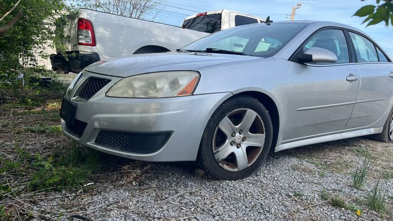 2010 Pontiac G6 Base