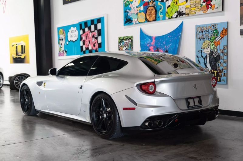https://imagesdl.dealercenter.net/800/600/202504-54157472b8c64f3d97c8d16d0b967429.jpg