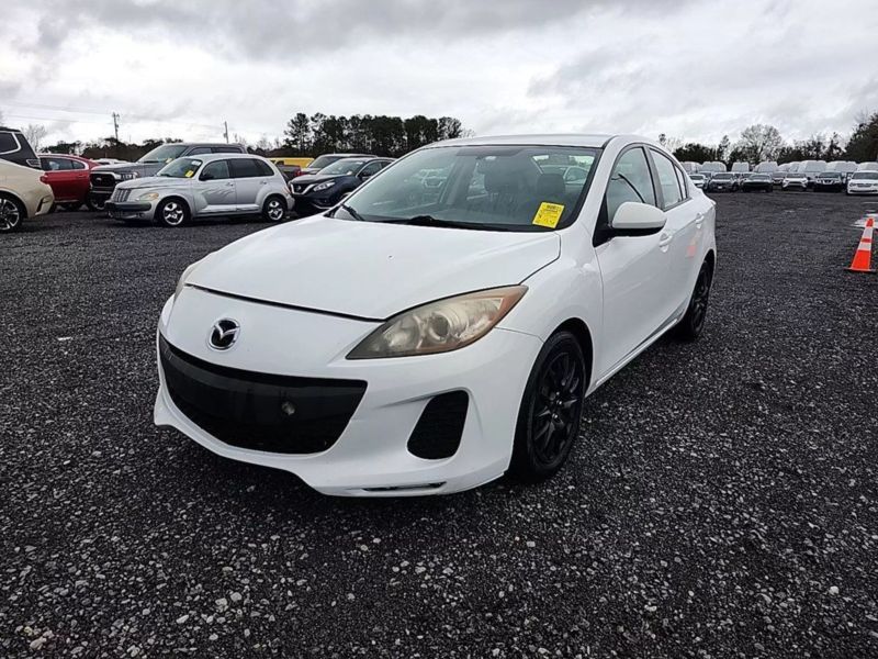 2013 Mazda MAZDA3 i SV