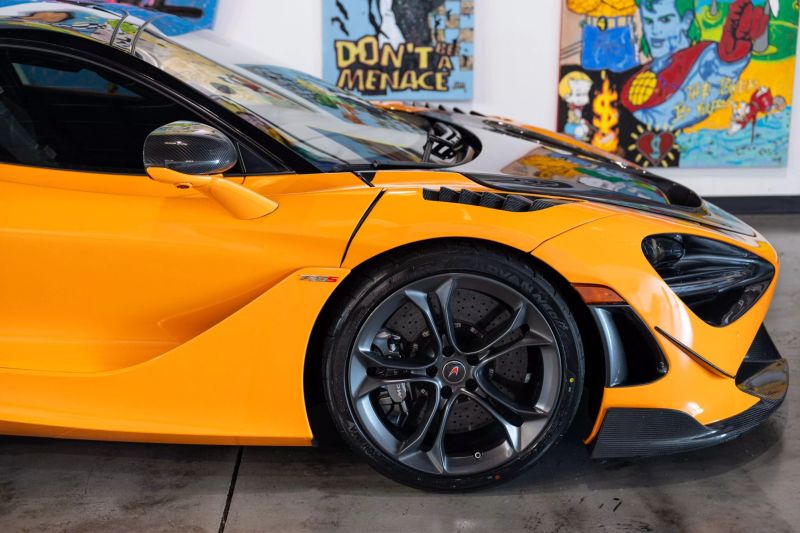 https://imagesdl.dealercenter.net/800/600/202504-65bf315ea2984db3a156baad8e87affe.jpg