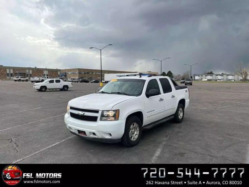 2011 Chevrolet Avalanche LS