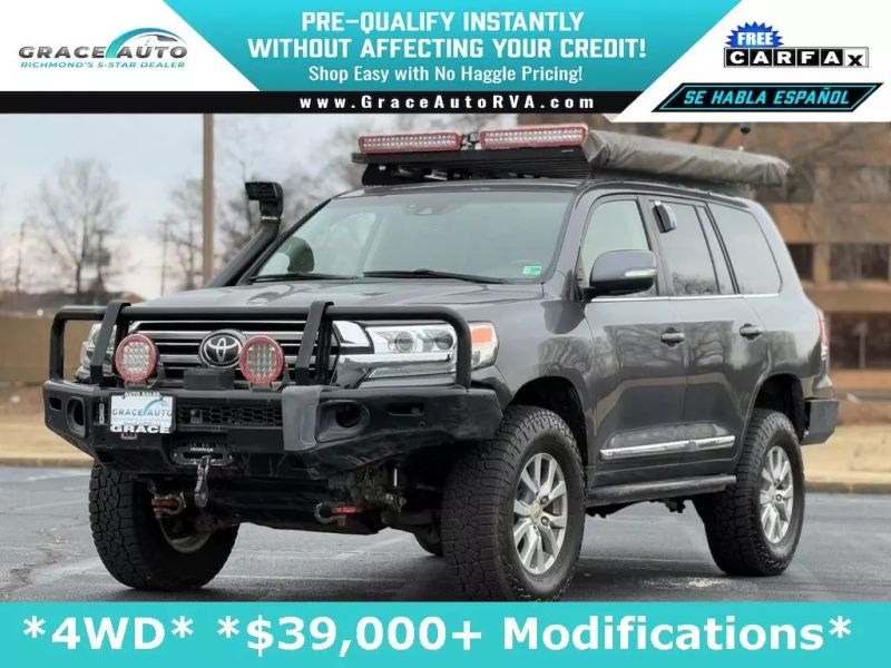 2016 Toyota Land Cruiser Base