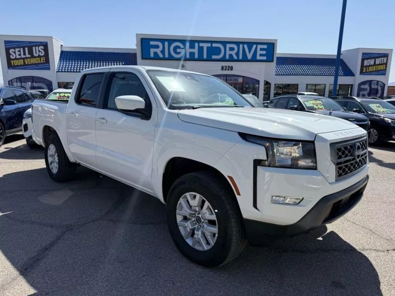 2024 Nissan Frontier SV