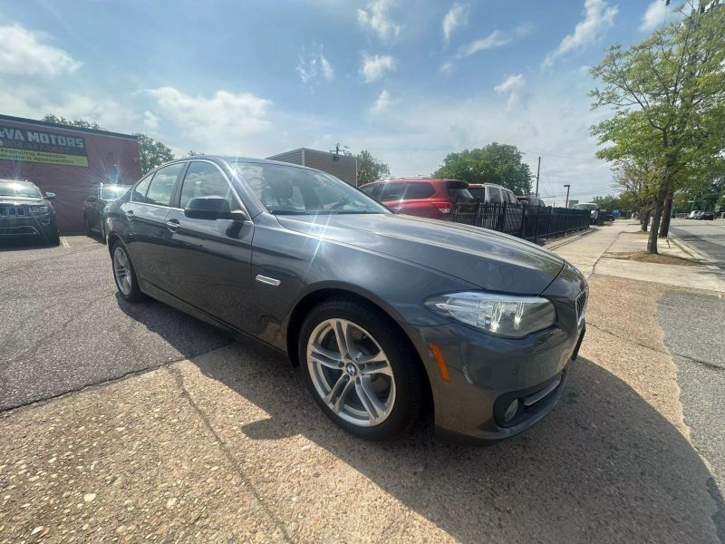 2015 BMW 5 Series 528i