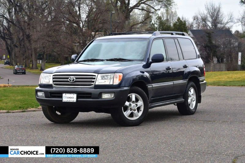 2004 Toyota Land Cruiser Base