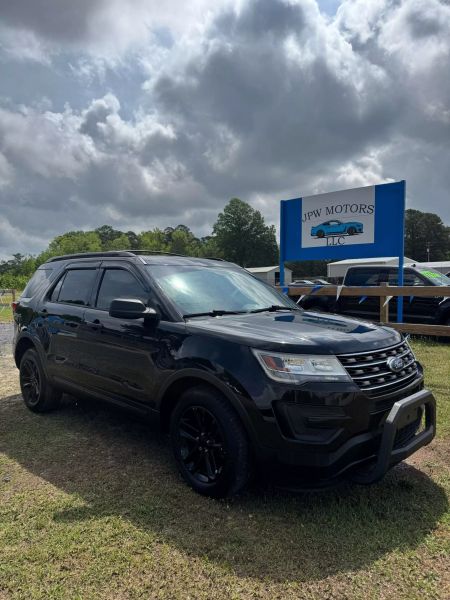 2017 Ford Explorer Base