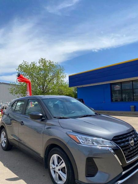 2022 Nissan Kicks S