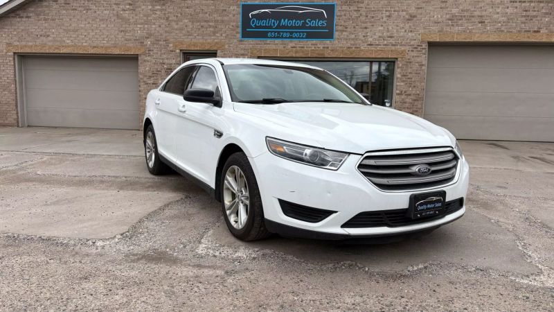 2016 Ford Taurus SE