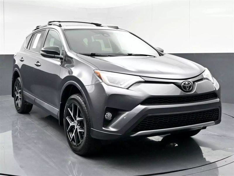 2017 Toyota RAV4 SE