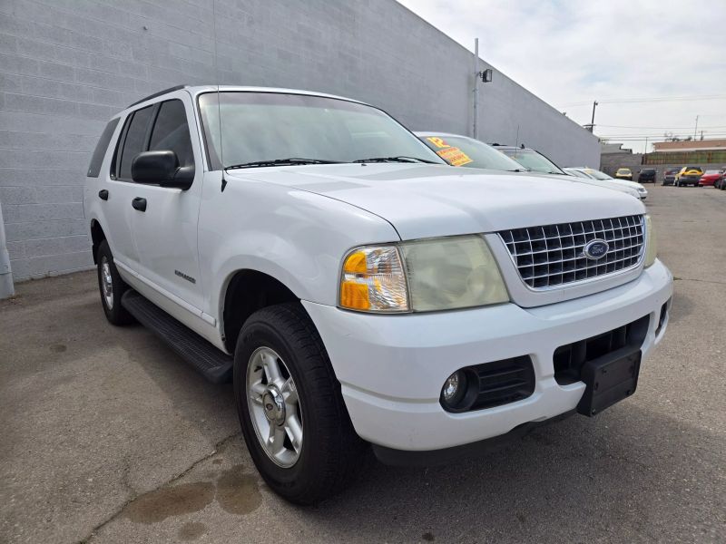 2004 Ford Explorer XLT