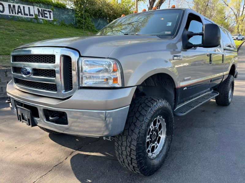2005 Ford Super Duty F-250 Lariat