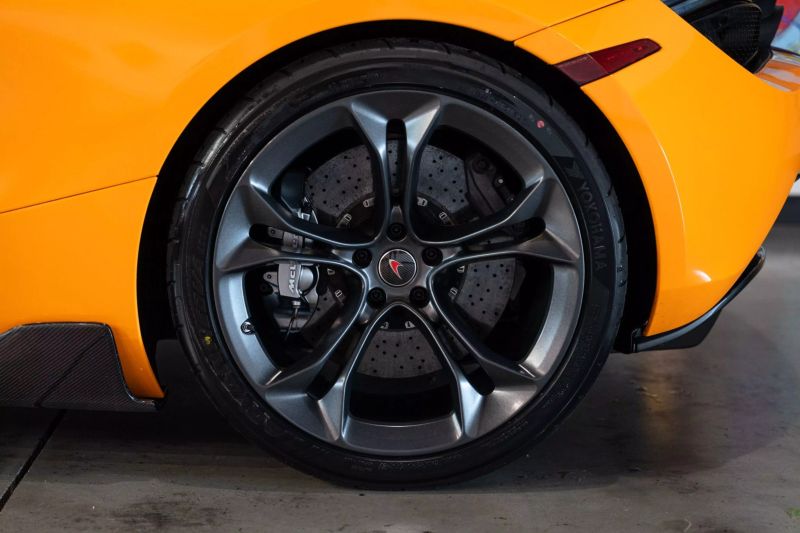 https://imagesdl.dealercenter.net/800/600/202504-fc27266b7ccd4a698d2d431d51010d46.jpg