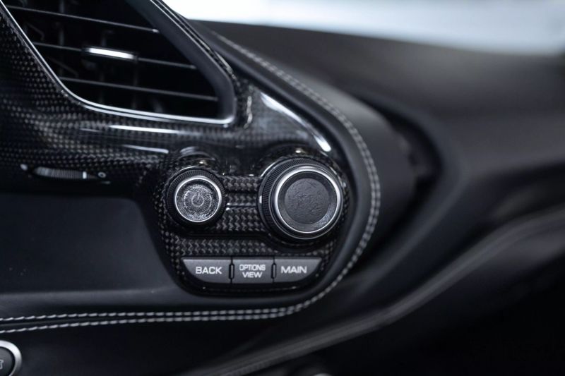 https://imagesdl.dealercenter.net/800/600/202505-0454ae8868694465afb8133cd5fdcb7b.jpg