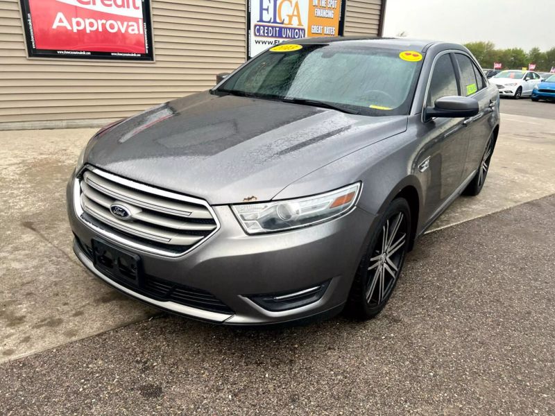 2013 Ford Taurus SEL