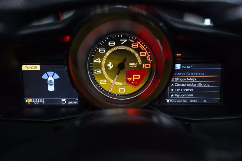 https://imagesdl.dealercenter.net/800/600/202505-09d929504e6b4dd5adcf5588760d12ae.jpg