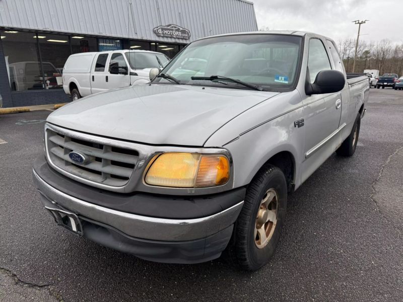 2001 Ford F-150 Base